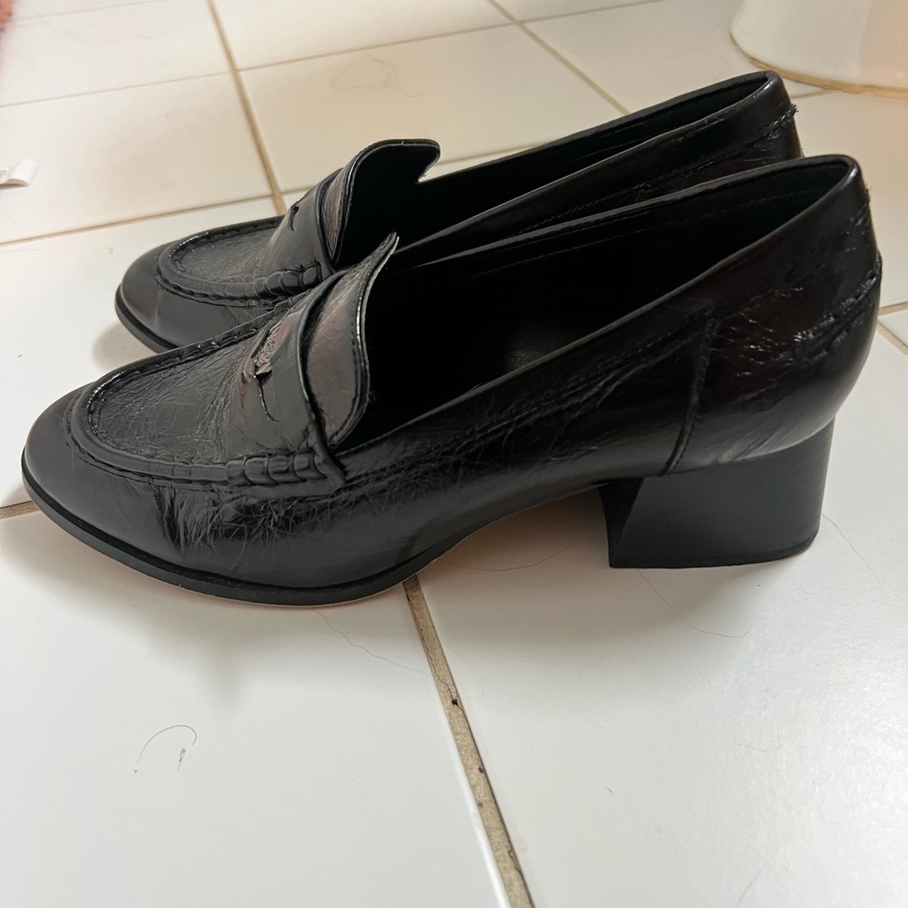 Vince Camuto Carissla Loafer Pumps, Black Leather, Women's Sz 7 (37.5)